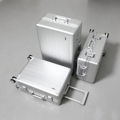 [베르만] 파일럿 알루미늄 캐리어 24인치